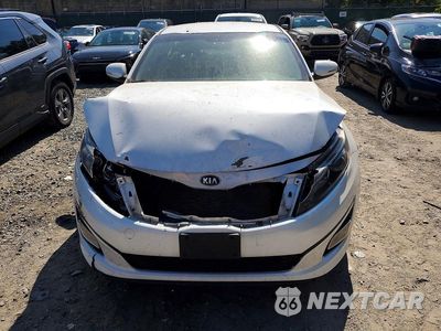 Piąte zdjęcie samochodu w środku: 2015 KIA OPTIMA LX VIN:KNAGM4A74F5558139 - miniatura