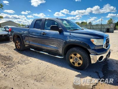 Czwarte zdjęcie samochodu z boku: 2010 TOYOTA TUNDRA DOUBLE CAB SR5 VIN:5TFUM5F12AX011299 - miniatura