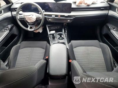Zdjęcie 8 z 12 samochodu: 2026 KIA K5 LXS VIN:KNAG24J76T5451370 - miniatura