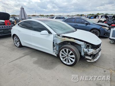 Czwarte zdjęcie samochodu z boku: 2018 TESLA MODEL 3 VIN:5YJ3E1EA1JF025241 - miniatura