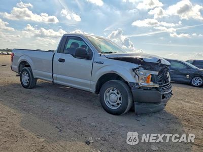 Czwarte zdjęcie samochodu z boku: 2019 FORD F150 VIN:1FTMF1CB9KKC24264 - miniatura