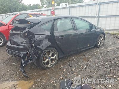 Trzecie zdjęcie samochodu z tyłu: 2016 FORD FOCUS ST VIN:1FADP3L92GL343108 - miniatura