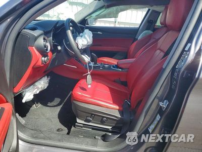 Zdjęcie 7 z 12 samochodu: 2020 ALFA ROMEO STELVIO VIN:ZASPAJAN6L7C94535 - miniatura
