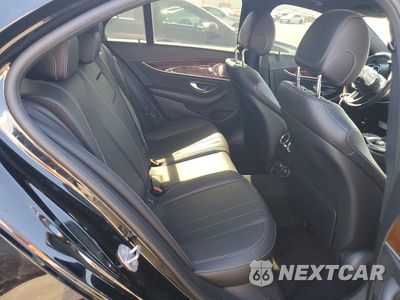 Zdjęcie 10 z 12 samochodu: 2018 MERCEDES-BENZ E 300 4MATIC VIN:WDDZF4KBXJA343041 - miniatura