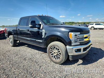 Czwarte zdjęcie samochodu z boku: 2019 FORD F350 SUPER DUTY VIN:1FT8W3BT4KEF88517 - miniatura