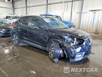 Czwarte zdjęcie samochodu z boku: 2020 NISSAN KICKS SR VIN:3N1CP5DV5LL540031 - miniatura