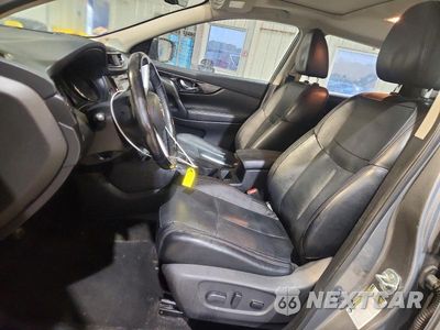 Zdjęcie 7 z 13 samochodu: 2017 NISSAN ROGUE SPORT SL VIN:JN1BJ1CR0HW126828 - miniatura