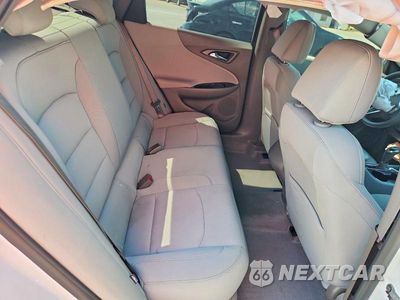 Zdjęcie 10 z 12 samochodu: 2020 CHEVROLET MALIBU LS VIN:1G1ZB5ST6LF020477 - miniatura