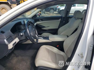 Zdjęcie 7 z 12 samochodu: 2018 HONDA ACCORD TOURING VIN:1HGCV2F9XJA003565 - miniatura