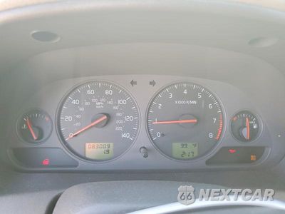 Zdjęcie 9 z 12 samochodu: 2004 VOLVO S40 1.9T VIN:YV1VS275X4F083592 - miniatura