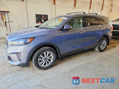 2020 KIA SORENTO L 5XYPG4A36LG669446 - główne zdjęcie licytacji z USA - miniatura