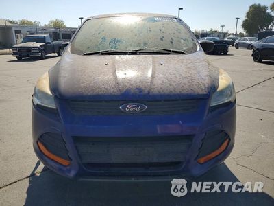 Piąte zdjęcie samochodu w środku: 2015 FORD ESCAPE S VIN:1FMCU0F76FUC89131 - miniatura