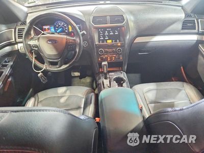 Zdjęcie 8 z 14 samochodu: 2017 FORD EXPLORER XLT VIN:1FM5K8D87HGD10949 - miniatura
