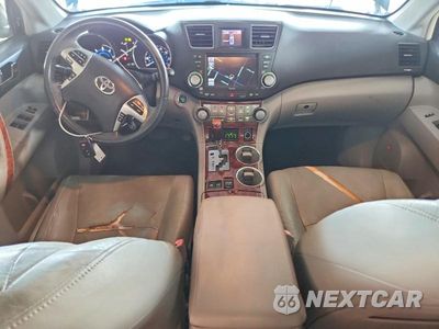 Zdjęcie 8 z 13 samochodu: 2012 TOYOTA HIGHLANDER HYBRID LIMITED VIN:JTEDC3EH9C2009762 - miniatura