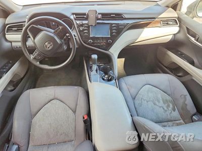 Zdjęcie 8 z 12 samochodu: 2019 TOYOTA CAMRY L VIN:4T1B11HK8KU737892 - miniatura