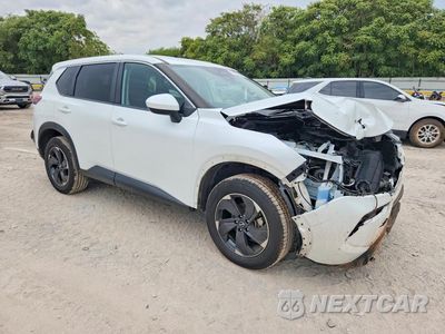 Czwarte zdjęcie samochodu z boku: 2024 NISSAN ROGUE SV VIN:JN8BT3BB7RW434933 - miniatura