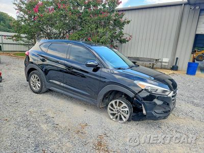 Czwarte zdjęcie samochodu z boku: 2018 HYUNDAI TUCSON SE VIN:KM8J23A40JU654553 - miniatura