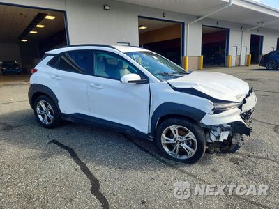 Czwarte zdjęcie samochodu z boku: 2023 HYUNDAI KONA SEL VIN:KM8K62AB9PU978756 - miniatura