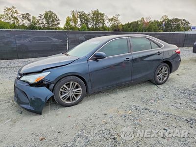 2015 TOYOTA CAMRY SE 4T1BF1FK1FU104404 - główne zdjęcie licytacji z USA - miniatura