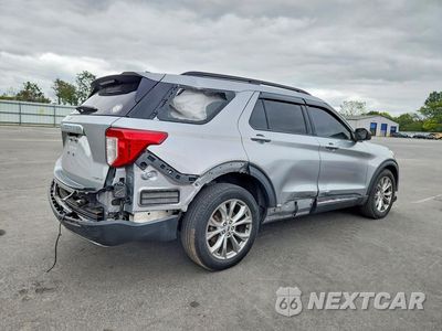 Trzecie zdjęcie samochodu z tyłu: 2021 FORD EXPLORER XLT VIN:1FMSK8DH6MGA10445 - miniatura