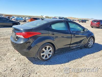 Trzecie zdjęcie samochodu z tyłu: 2013 HYUNDAI ELANTRA LIMITED VIN:KMHDH4AE0DU840981 - miniatura