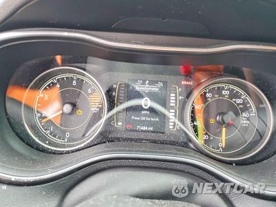 Zdjęcie 9 z 12 samochodu: 2020 JEEP CHEROKEE LATITUDE VIN:1C4PJLCBXLD510931 - miniatura