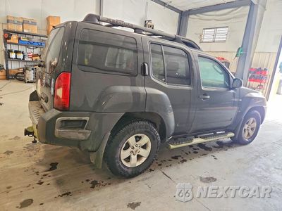 Trzecie zdjęcie samochodu z tyłu: 2010 NISSAN XTERRA X VIN:5N1AN0NU2AC505017 - miniatura