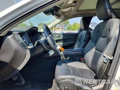 Zdjęcie 7 z 13 samochodu: 2025 VOLVO XC60 CORE VIN:YV4M12RJ4S1074313 - miniatura