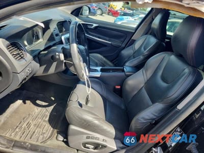 Zdjęcie 7 z 13 samochodu: 2017 VOLVO V60 CROSS COUNTRY PREMIER VIN:YV440MWK6H1027224 - miniatura