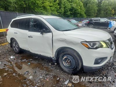 Czwarte zdjęcie samochodu z boku: 2017 NISSAN PATHFINDER SL VIN:5N1DR2MM8HC605924 - miniatura