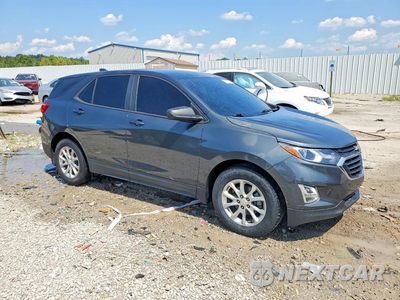 Czwarte zdjęcie samochodu z boku: 2020 CHEVROLET EQUINOX LS VIN:2GNAXHEV6L6280657 - miniatura
