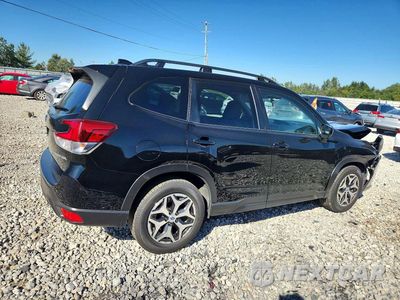 Trzecie zdjęcie samochodu z tyłu: 2022 SUBARU FORESTER PREMIUM VIN:JF2SKAEC4NH500068 - miniatura