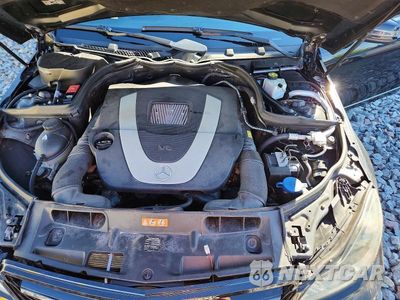 Zdjęcie 11 z 12 samochodu: 2012 MERCEDES-BENZ C 300 4MATIC VIN:WDDGF8BB1CR209036 - miniatura