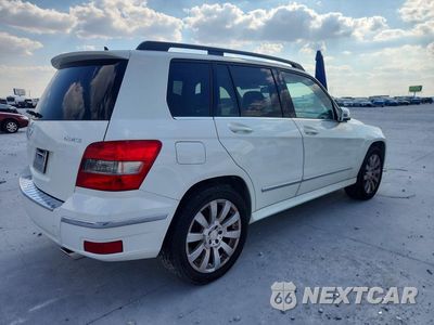 Trzecie zdjęcie samochodu z tyłu: 2012 MERCEDES-BENZ GLK 350 4MATIC VIN:WDCGG8HB3CF744606 - miniatura