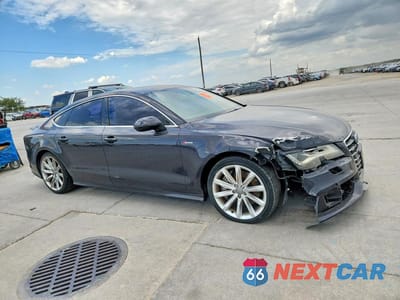 Czwarte zdjęcie samochodu z boku: 2012 AUDI A7 PRESTIGE VIN:WAU2GAFC6CN038381 - miniatura