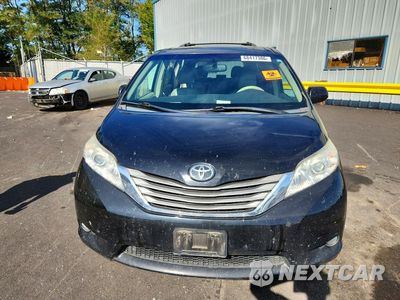 Piąte zdjęcie samochodu w środku: 2013 TOYOTA SIENNA XLE 7-PASSENGER VIN:5TDDK3DC0DS068092 - miniatura