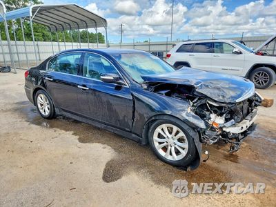 Czwarte zdjęcie samochodu z boku: 2013 HYUNDAI GENESIS 3.8L VIN:KMHGC4DDXDU230262 - miniatura