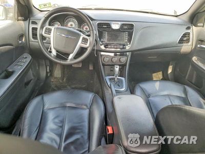 Zdjęcie 8 z 12 samochodu: 2014 CHRYSLER 200 LIMITED VIN:1C3CCBCG4EN152855 - miniatura