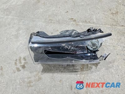 Zdjęcie 13 z 14 samochodu: 2019 TOYOTA HIGHLANDER SE VIN:5TDJZRFH6KS602798 - miniatura
