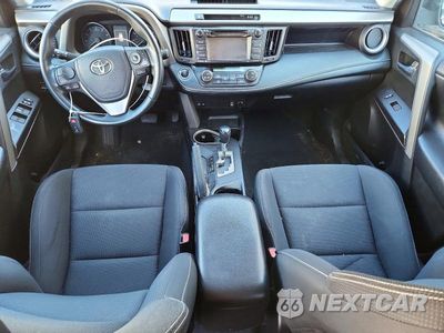 Zdjęcie 8 z 12 samochodu: 2018 TOYOTA RAV4 XLE VIN:2T3RFREVXJW732437 - miniatura