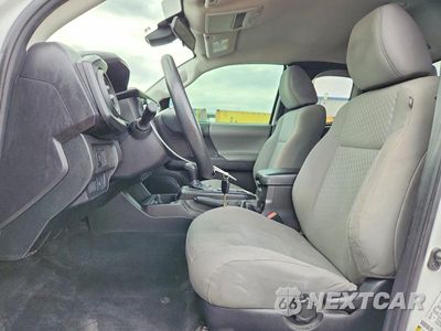 Zdjęcie 7 z 12 samochodu: 2022 TOYOTA TACOMA SR VIN:3TYRX5GN5NT038317 - miniatura