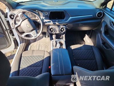 Zdjęcie 8 z 13 samochodu: 2020 CHEVROLET BLAZER 2LT VIN:3GNKBCRS4LS678022 - miniatura