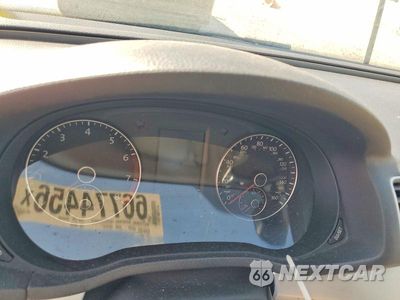 Zdjęcie 9 z 12 samochodu: 2013 VOLKSWAGEN PASSAT SE VIN:1VWBP7A3XDC108455 - miniatura