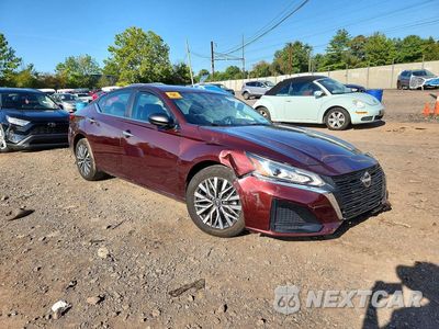 Czwarte zdjęcie samochodu z boku: 2025 NISSAN ALTIMA SV VIN:1N4BL4DV1SN341125 - miniatura