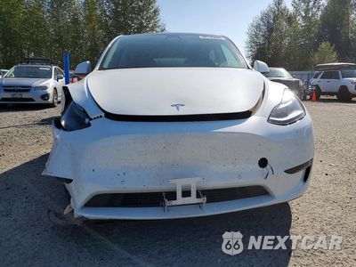Piąte zdjęcie samochodu w środku: 2022 TESLA MODEL Y VIN:7SAYGDEF4NF539669 - miniatura