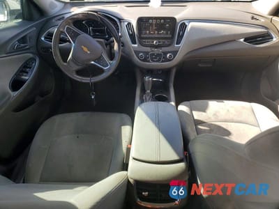 Zdjęcie 8 z 12 samochodu: 2018 CHEVROLET MALIBU LT VIN:1G1ZD5ST8JF199385 - miniatura