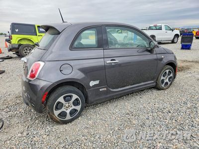 Trzecie zdjęcie samochodu z tyłu: 2014 FIAT 500 ELECTRIC VIN:3C3CFFGE0ET245010 - miniatura