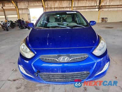 Piąte zdjęcie samochodu w środku: 2013 HYUNDAI ACCENT GLS VIN:KMHCU4AE7DU377549 - miniatura