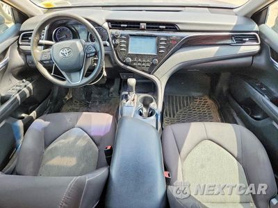 Zdjęcie 8 z 12 samochodu: 2019 TOYOTA CAMRY LE VIN:4T1B11HKXKU813628 - miniatura