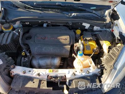 Zdjęcie 11 z 12 samochodu: 2016 RAM PROMASTER CITY VIN:ZFBERFAT4G6C22335 - miniatura